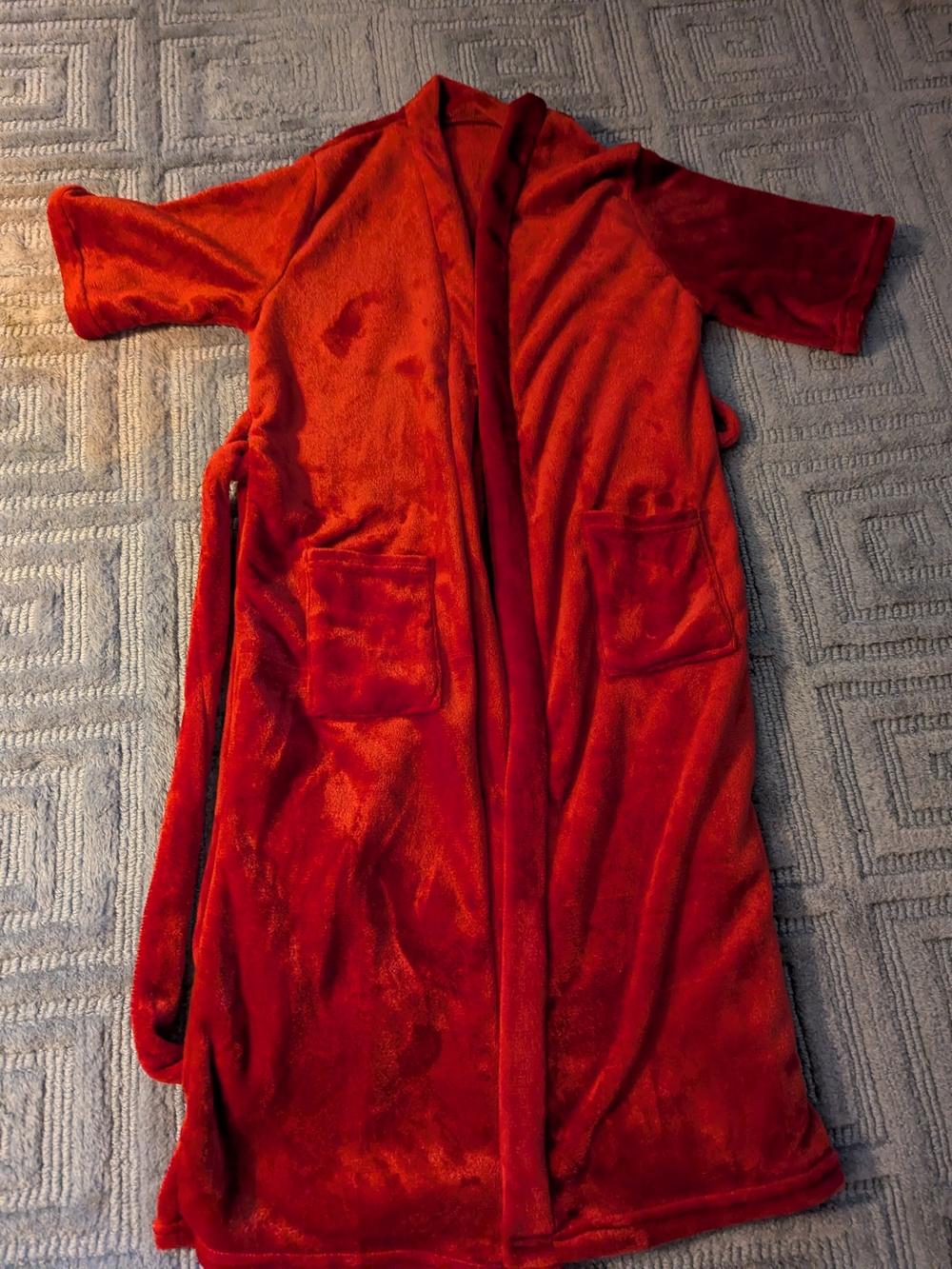Cozy Plush Red Women's Open-Front Robe with Pockets